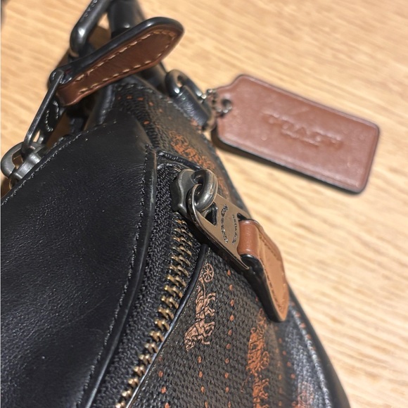 Coach Black and Brown Belt Bag - Picture 7 of 15